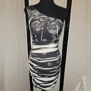 One Shoulder Mini Dress Size Large Rose Floral Print